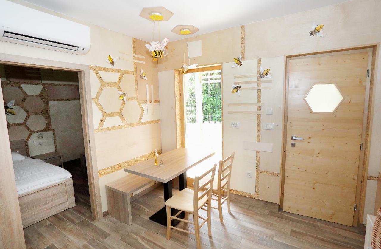 Honey Paradise Glamping Resort Dobova Esterno foto